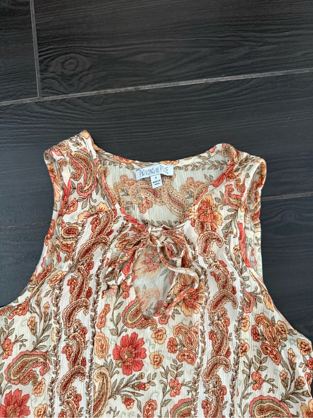 Patrons of Peace Cream Floral Paisley Tie-Neck Sleeveless Top